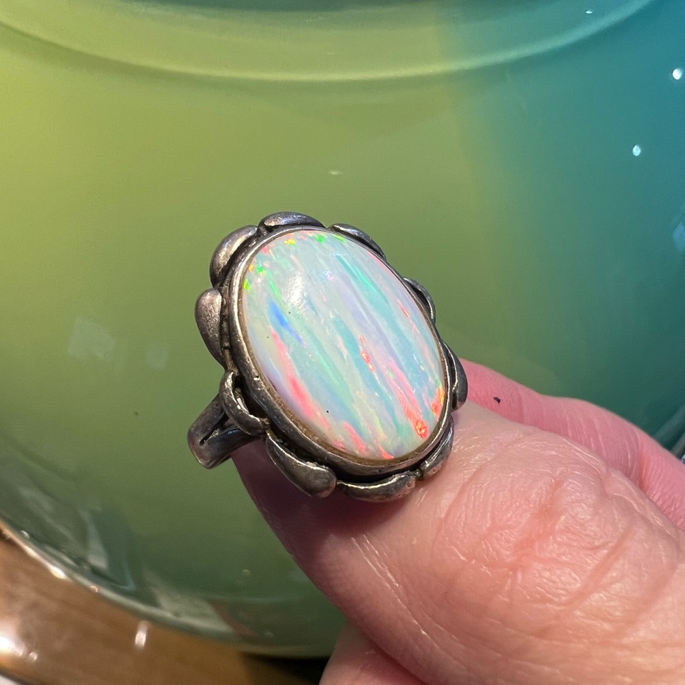 Unique Vintage Sterling Silver Opal Ring read below size 4 1/4 - Picture 2 of 7